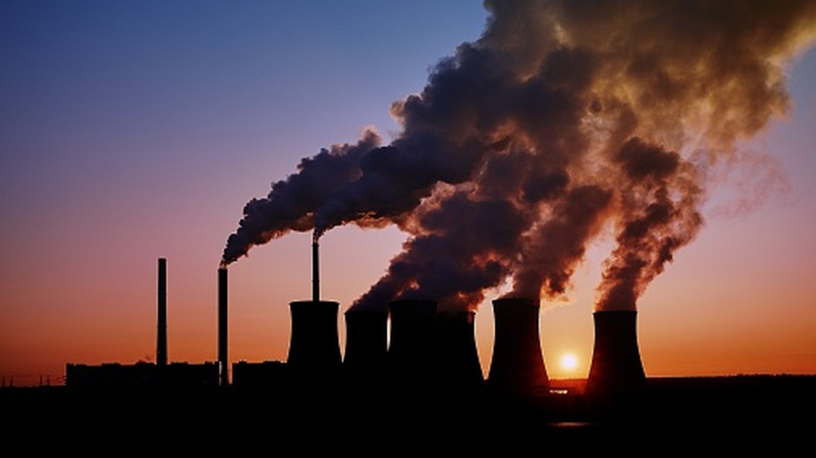 Data center-uri CO2: emisii cât 24 de milioane de mașini